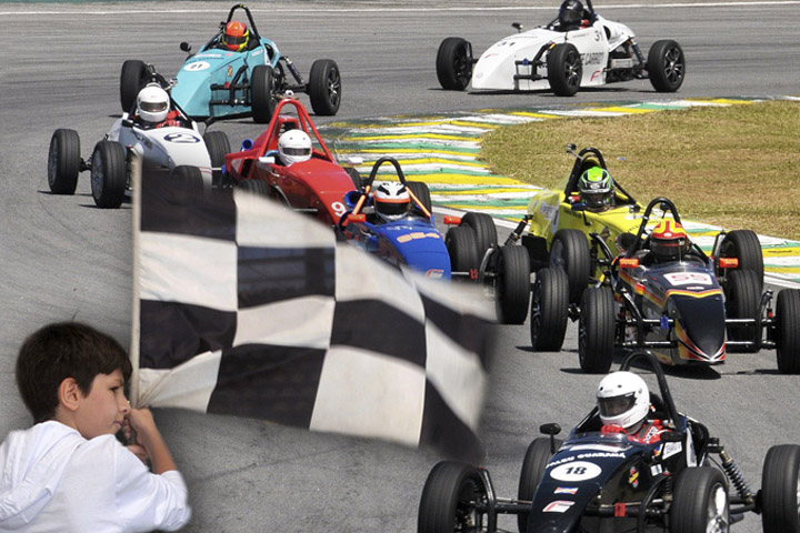 Formula Vee Brazil - Neto de José Carlos Pace vai a GP e vê vitória  emocionante na última volta