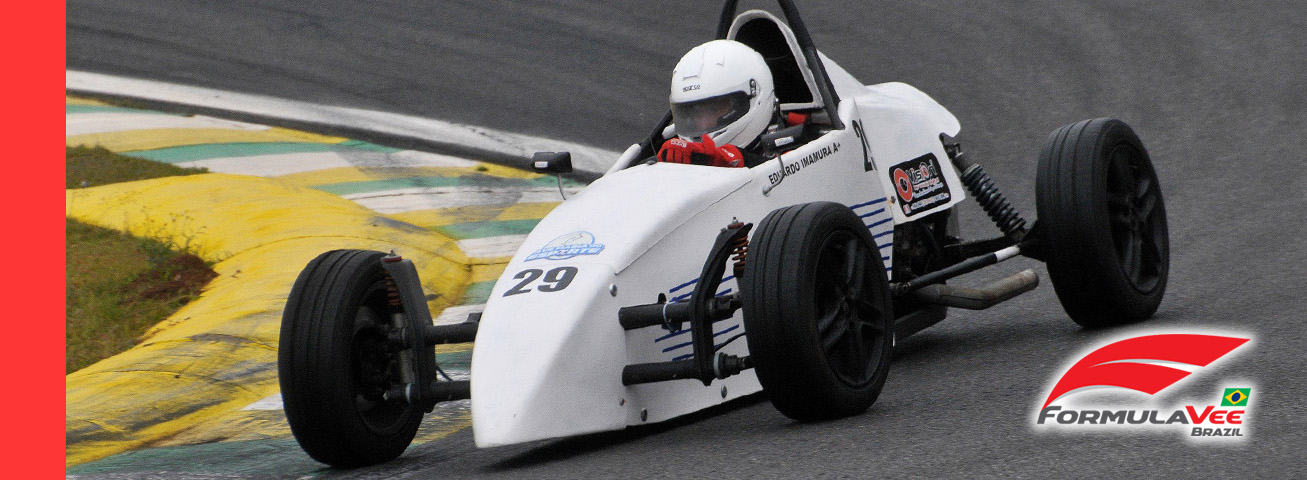 Eduardo Imamura faz história com a melhor estreia da Fórmula Vee em Interlagos na temporada